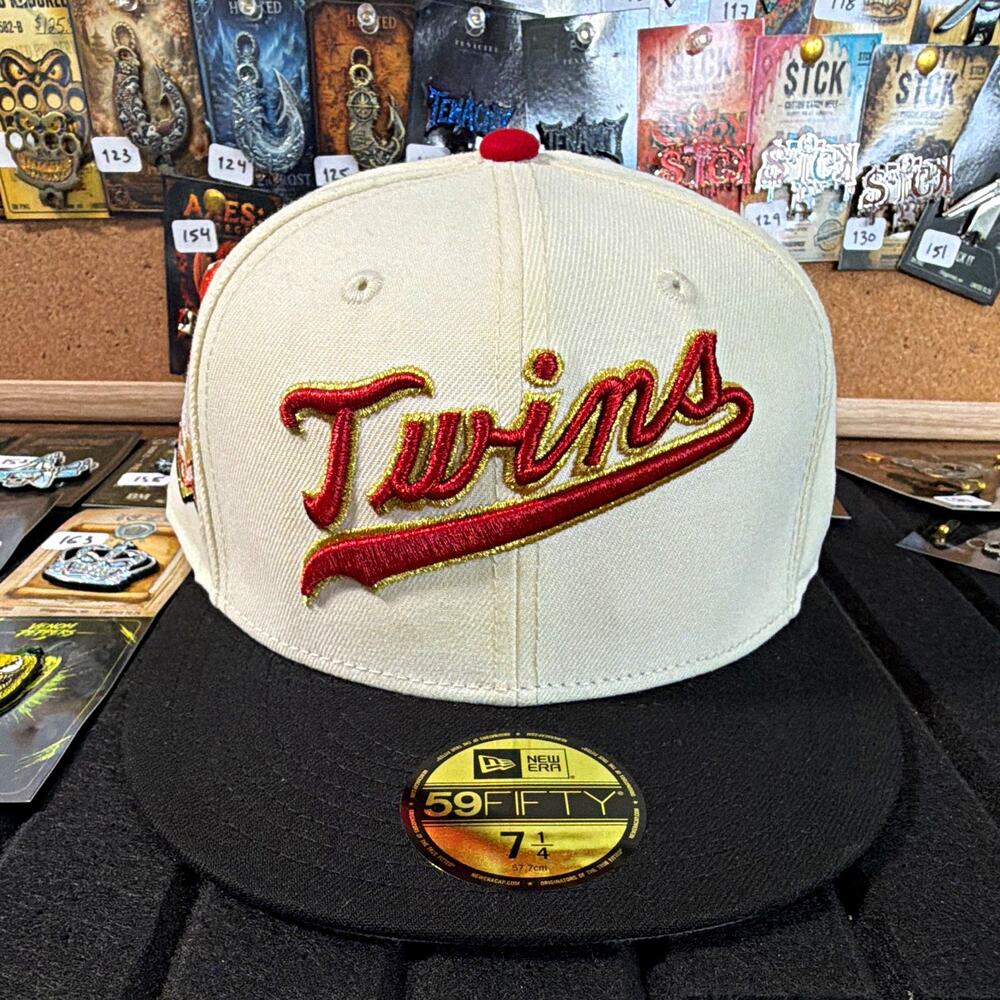 New Era 59FIFTY Minnesota Twins Cream/Black MLB Fitted Cap Hat Glowy 7 1/4